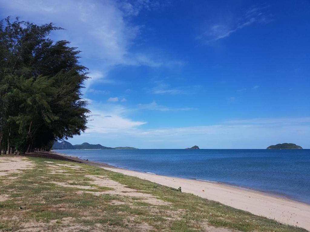 Pearl By The Sea Resort Prachuap Khiri Khan Ngoại thất bức ảnh